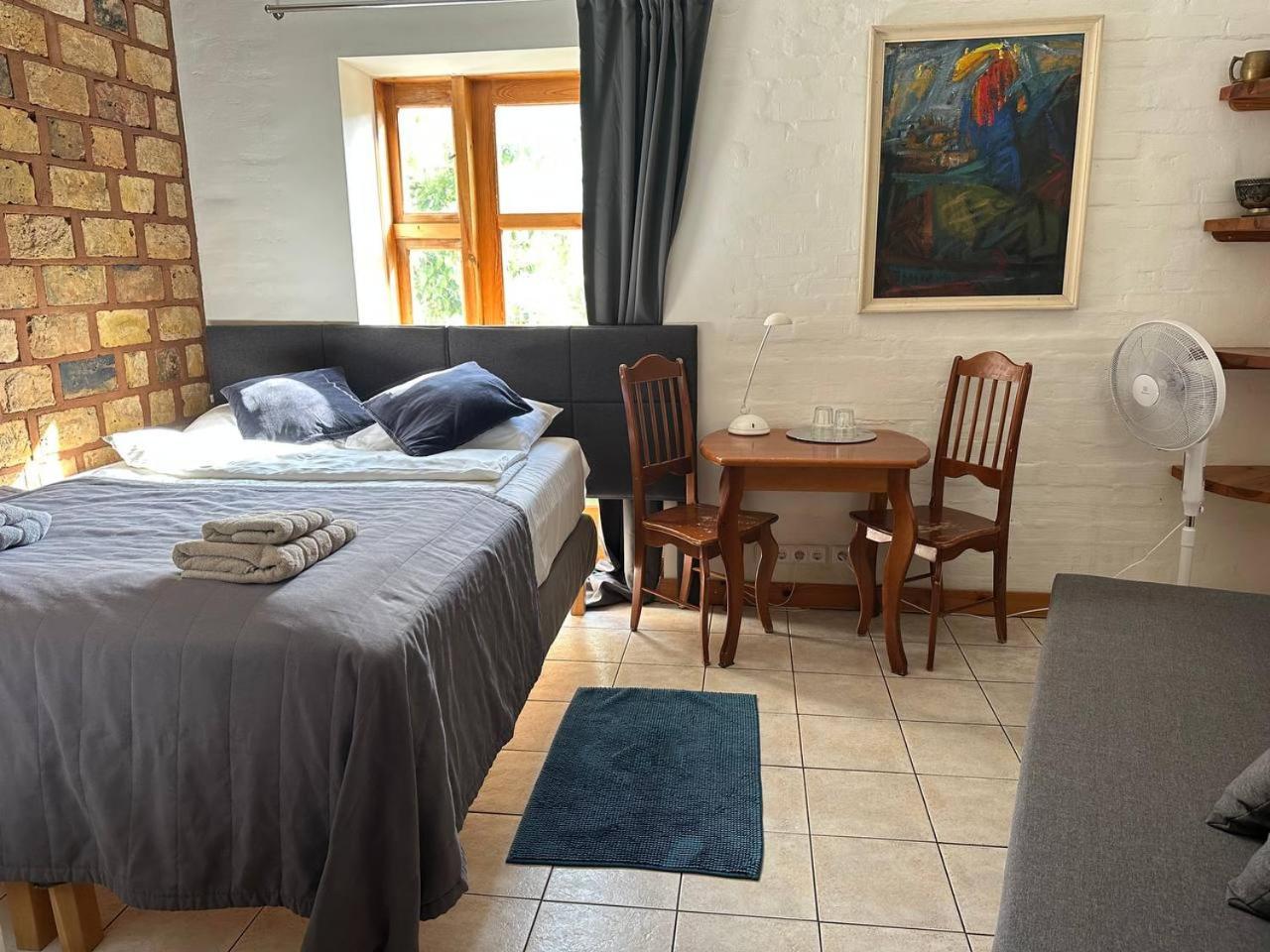 House Of Sun Bed & Breakfast Vilnius Bagian luar foto