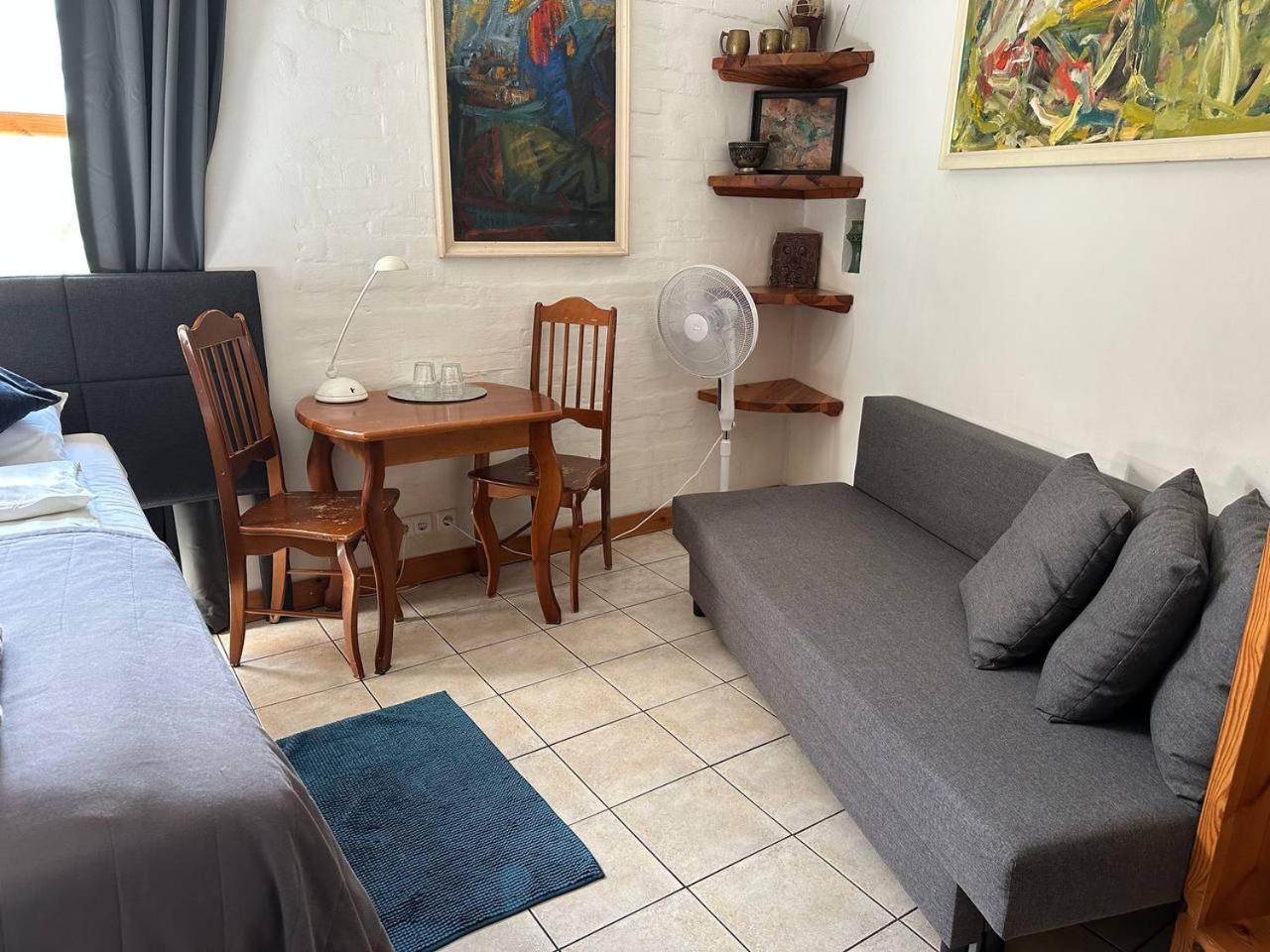 House Of Sun Bed & Breakfast Vilnius Bagian luar foto