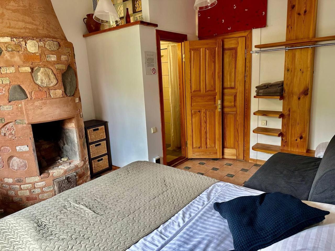 House Of Sun Bed & Breakfast Vilnius Bagian luar foto
