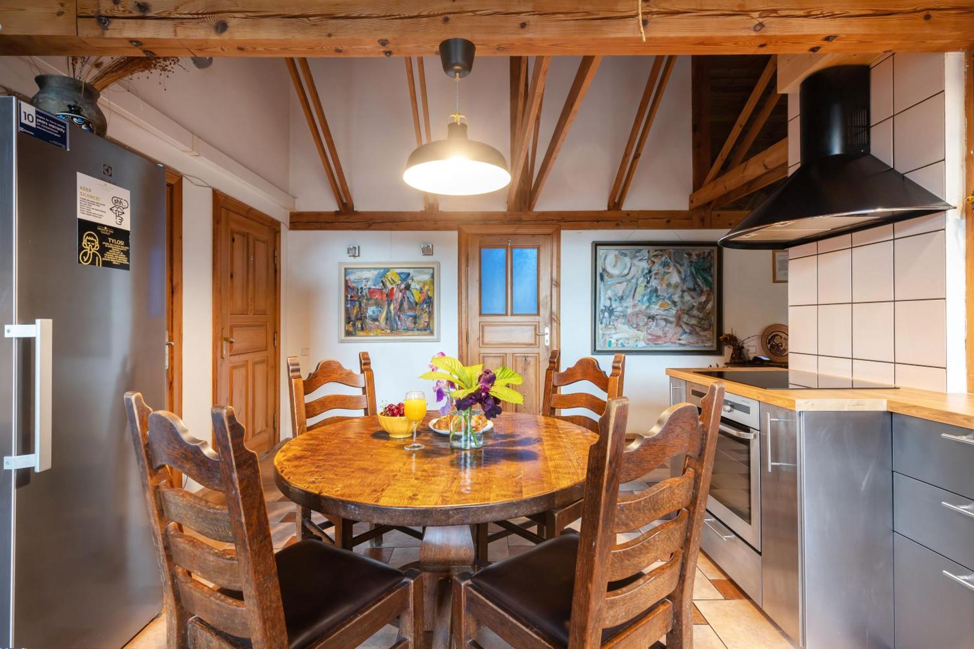 House Of Sun Bed & Breakfast Vilnius Bagian luar foto