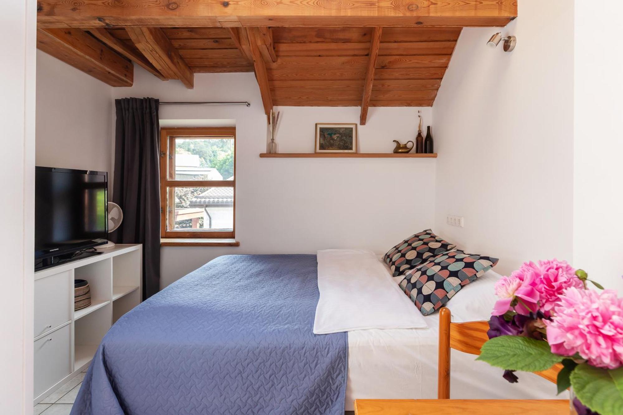 House Of Sun Bed & Breakfast Vilnius Bagian luar foto