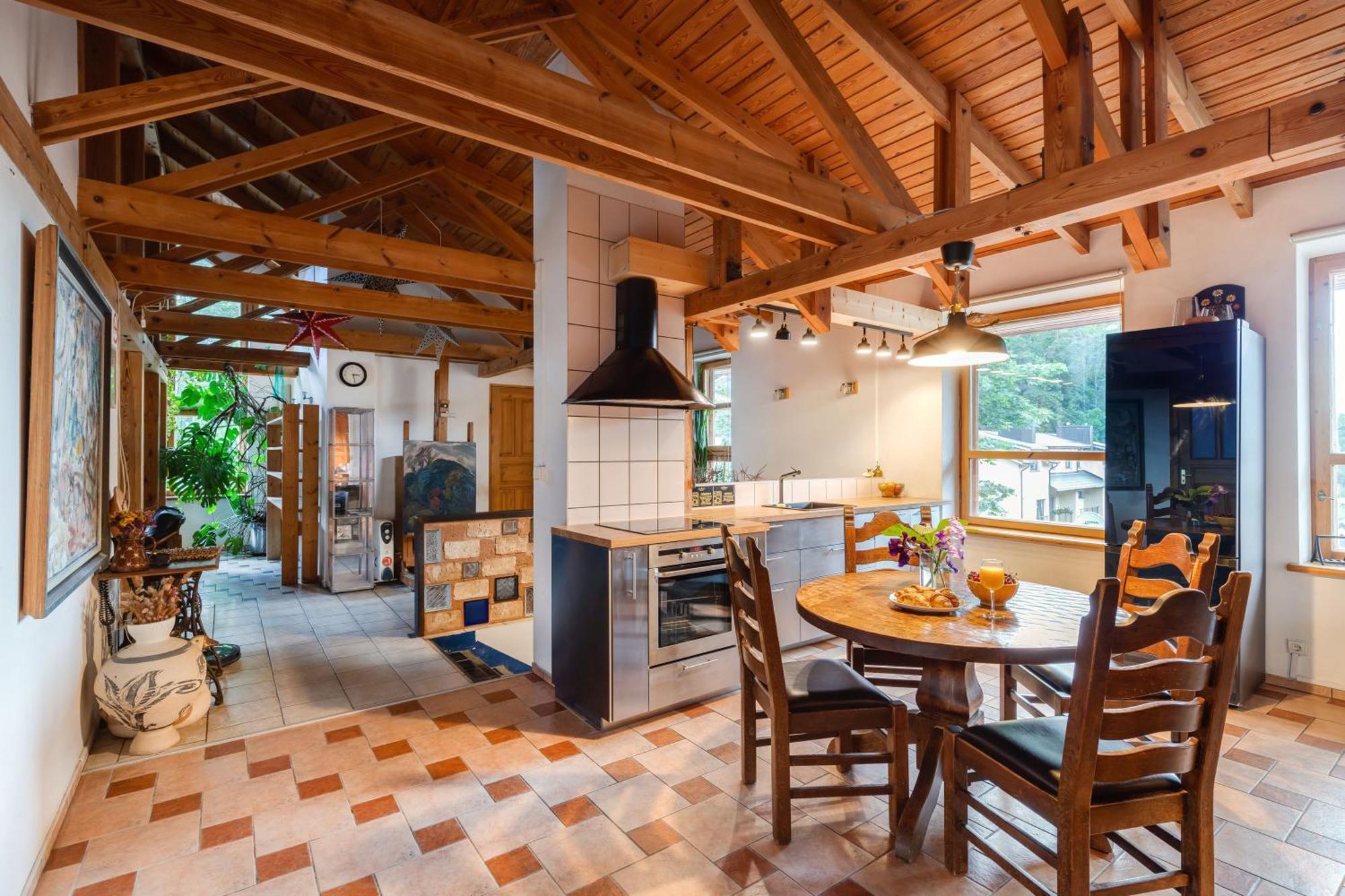 House Of Sun Bed & Breakfast Vilnius Bagian luar foto