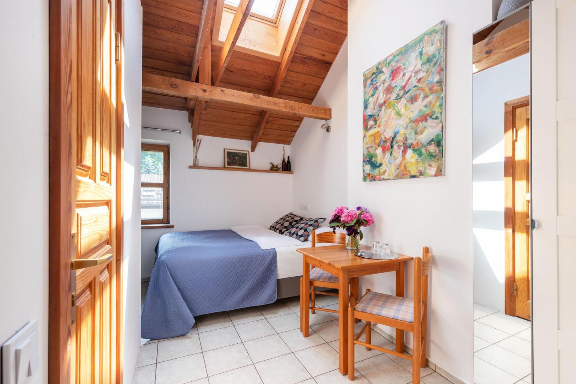 House Of Sun Bed & Breakfast Vilnius Bagian luar foto